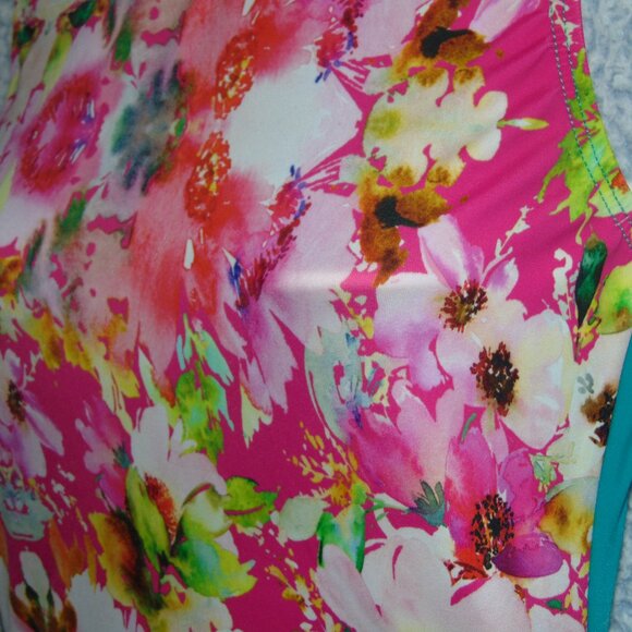 Snowflake Red Flowers Green Back Leotard AS - Picture 2 of 6